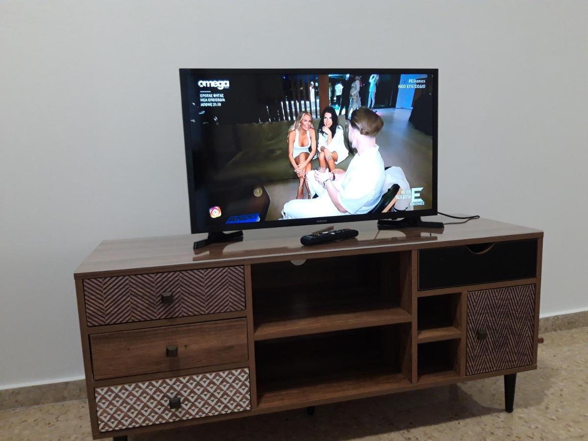 Costas Two-Bedroom Ground Floor Apartment Paphos ภายนอก รูปภาพ